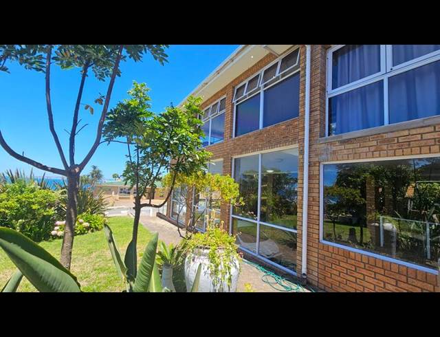 5 BEDROOM HOUSE FOR SALE IN REEBOK